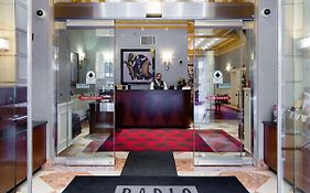 Radio City Apartamentos